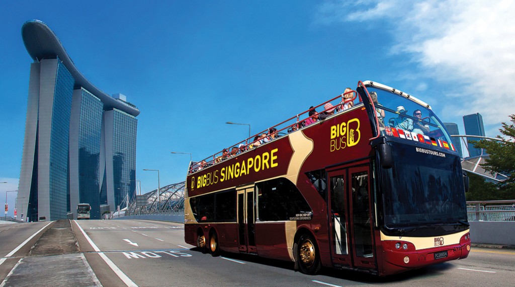 Big Bus Singapore Hop-on Hop-off Bus Tour (Night Tour) - 1