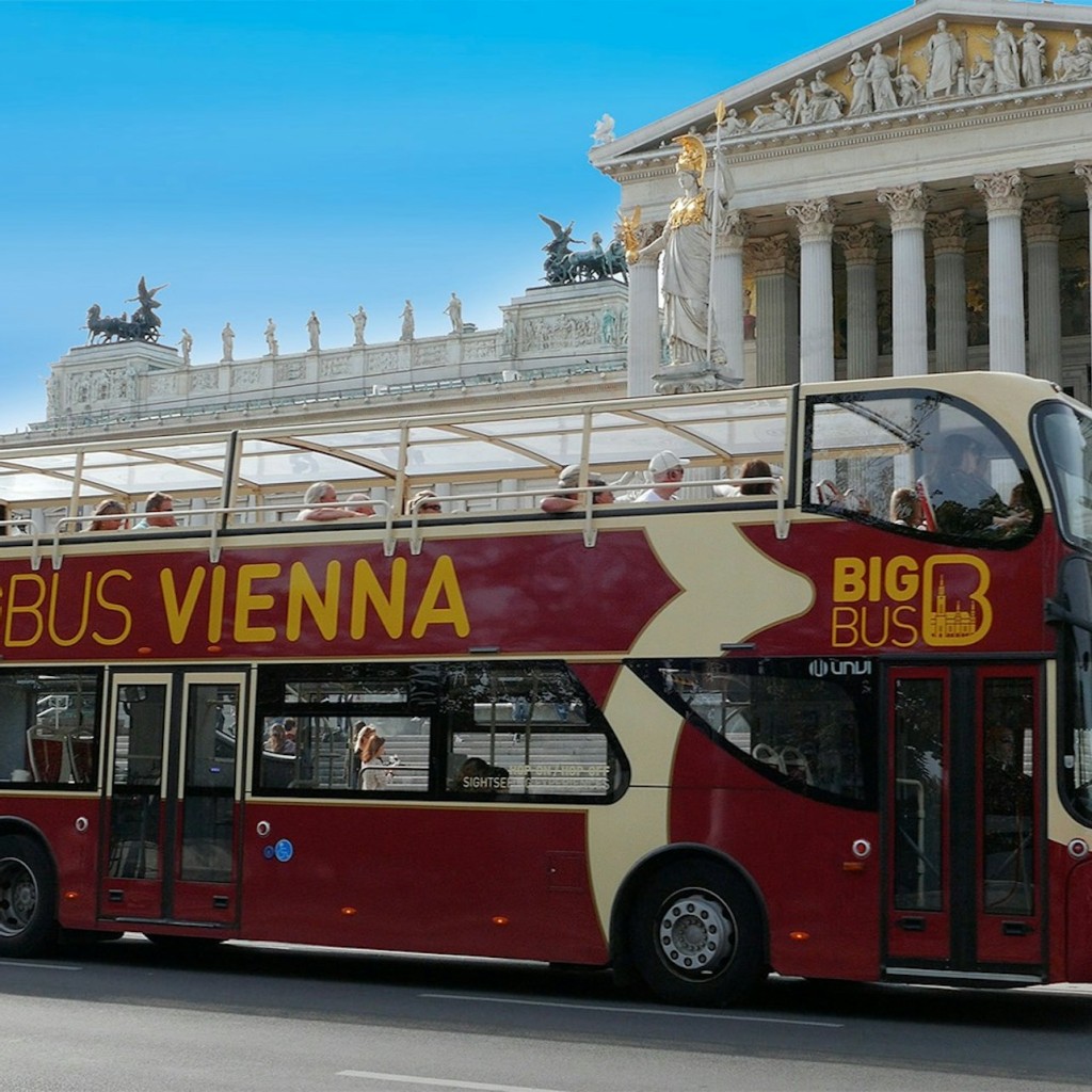 Big Bus Vienna: Live Guided Evening Tour - 1