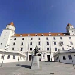 Bratislava: Guided Walking Tour + Castle Entry - 2