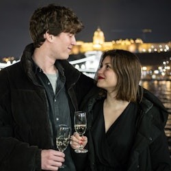 Budapest: 1.5-Hr Danube River Sightseeing Cruise + Welcome Drink - 1