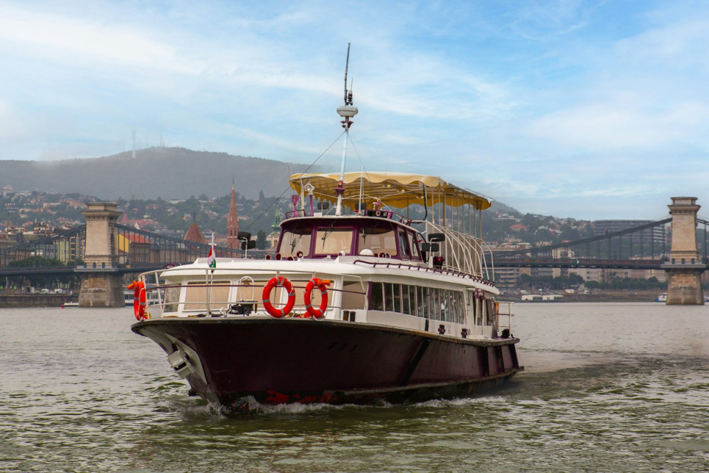 Budapest: Sightseeing Cruise From Pest (Nighttime Cruise) - 2