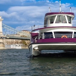 Budapeste: Passeio de barco com bebidas ilimitadas - 2