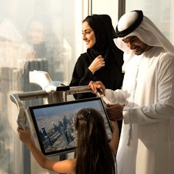 Burj Khalifa: In cima (piano 124) all'alba + Pasticceria o bibita analcolica - 1