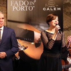 Höhlen von Cálem: Geführte Tour mit Fado-Show und Wein - 3