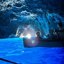 Île de Capri et Grotte bleue : visite guidée en petit groupe + aller-retour de Naples - 1