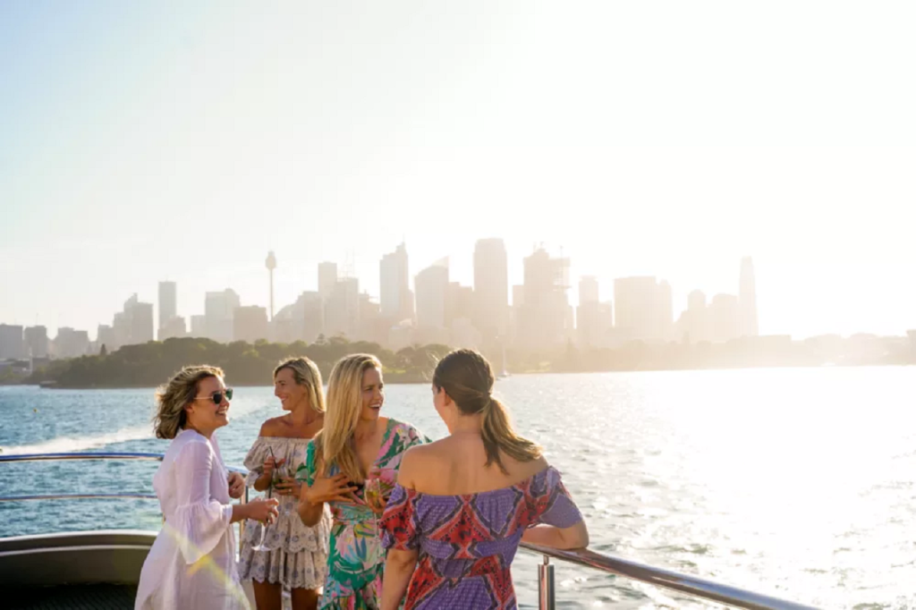 Captain Cook Cruises - Sydney Harbour Dining Experience Sightseeing Cruise (Cocktail Harbour Bar and Sightseeing Cruise - 5:00 PM (Darling Harbour Departure)) - 1