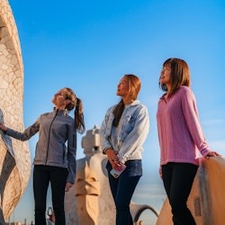 Casa Milà - La Pedrera: Early Access + Guided Tour in Japanese - 1