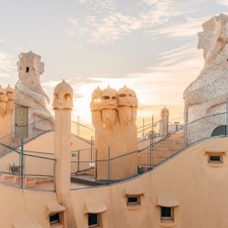 Casa Milà - La Pedrera: Early Access + Guided Tour in Japanese - 2