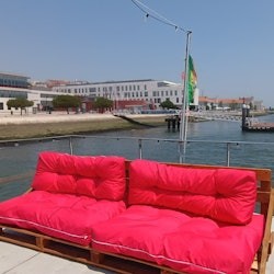 Cascais: One-Way Cruise from Lisbon + Drinks - 1