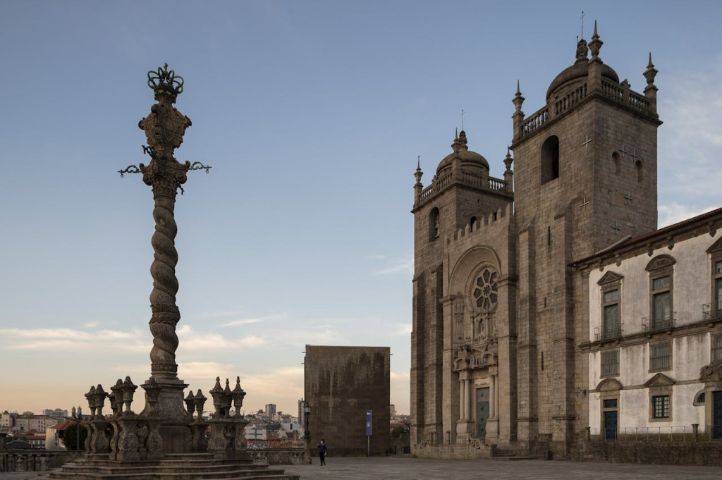 Catedral do Porto Ticket (Catedral do Porto Admission) - 1