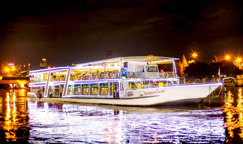 Chao Phraya Dinner Cruise aboard River Star Princess (Chao Phraya Dinner Cruise) - 3