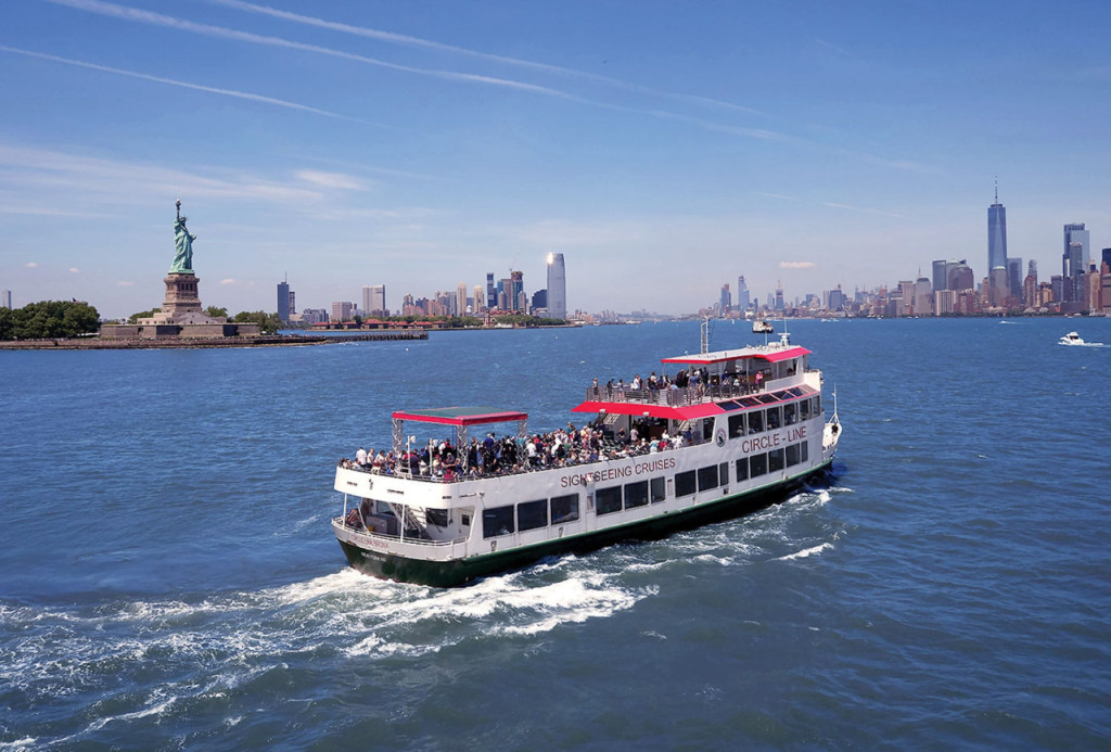 Circle Line "Statue of Liberty Midtown NYC" Cruise (1 hour): Reserved Straight-to-Board Ticket (1 Hour "Statue of Liberty from Midtown NYC" Sightseeing Cruise by Circle Line) - 2
