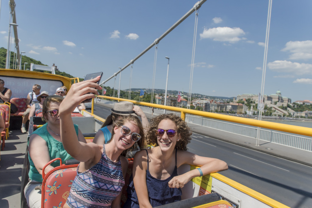 City Sightseeing Budapest Hop-on Hop-off Bus Tour (City Sightseeing Budapest Hop-on Hop-off Bus Tour - 24 Hours) - 1
