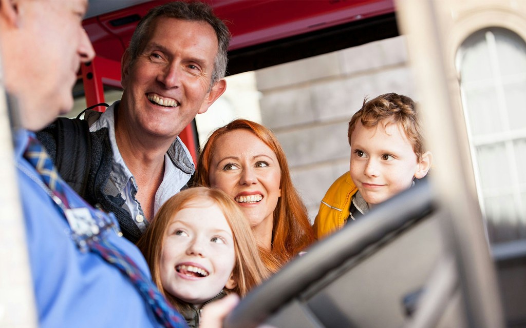City Sightseeing: Edinburgh Hop-on Hop-off Bus Tour (24-Hour HOHO Pass) - 3