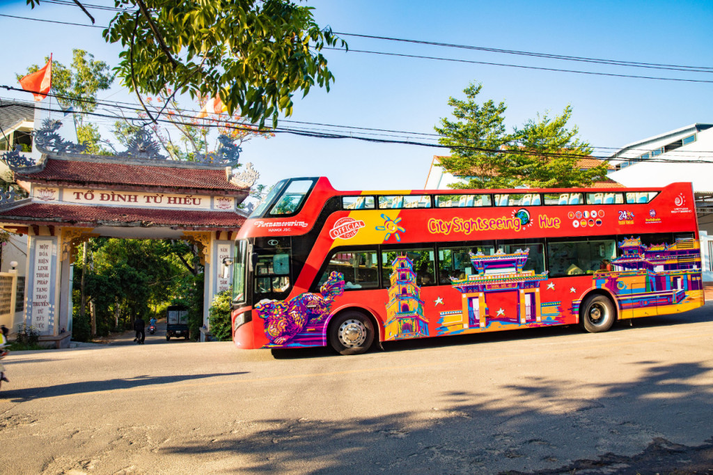 City Sightseeing Hue Hop-on Hop-off Bus Tour (City Sightseeing Hue Hop-on Hop-off Bus Tour - 1 Day) - 3