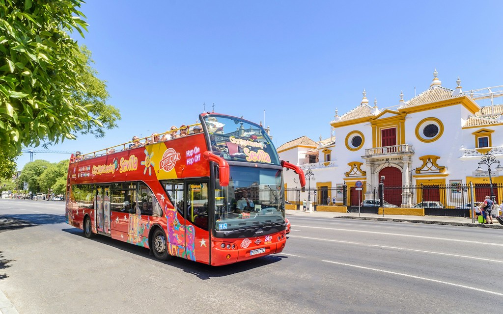 City Sightseeing: Sevilla tour en autobús turístico con visitas guiadas y acceso a museos (Ultimate: 48-Hour Pass + Seville Aquarium & Flamenco Dance Museum Tickets) - 2