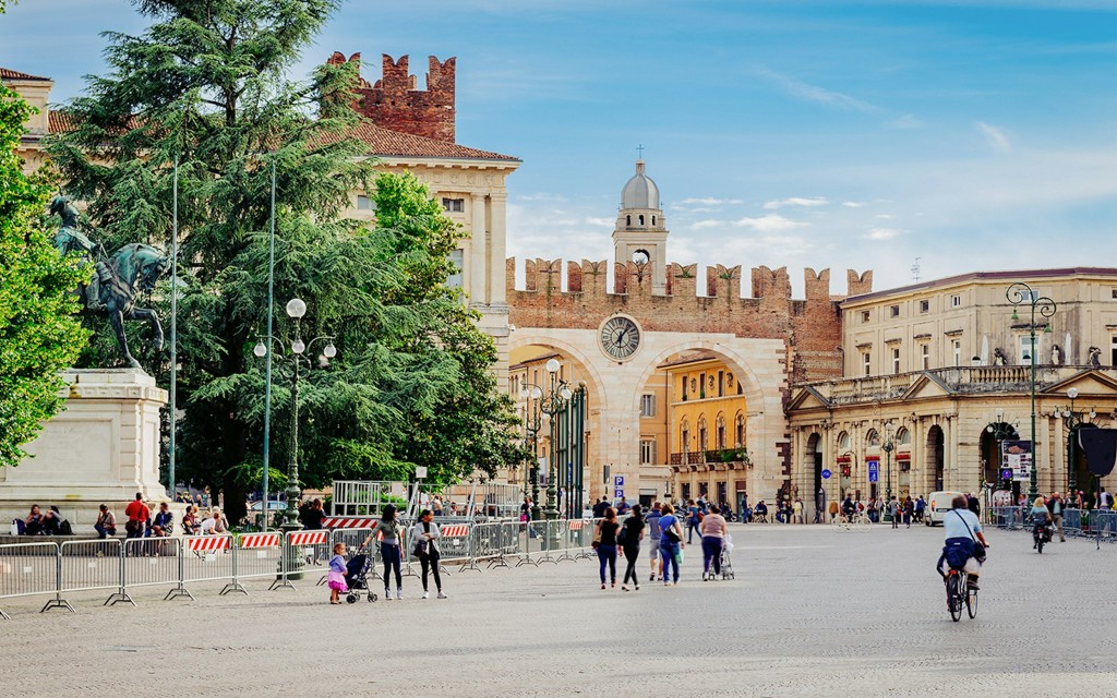 City Sightseeing: Verona Hop-on Hop-off Stadtrundfahrt (24-Hour HOHO Pass) - 1