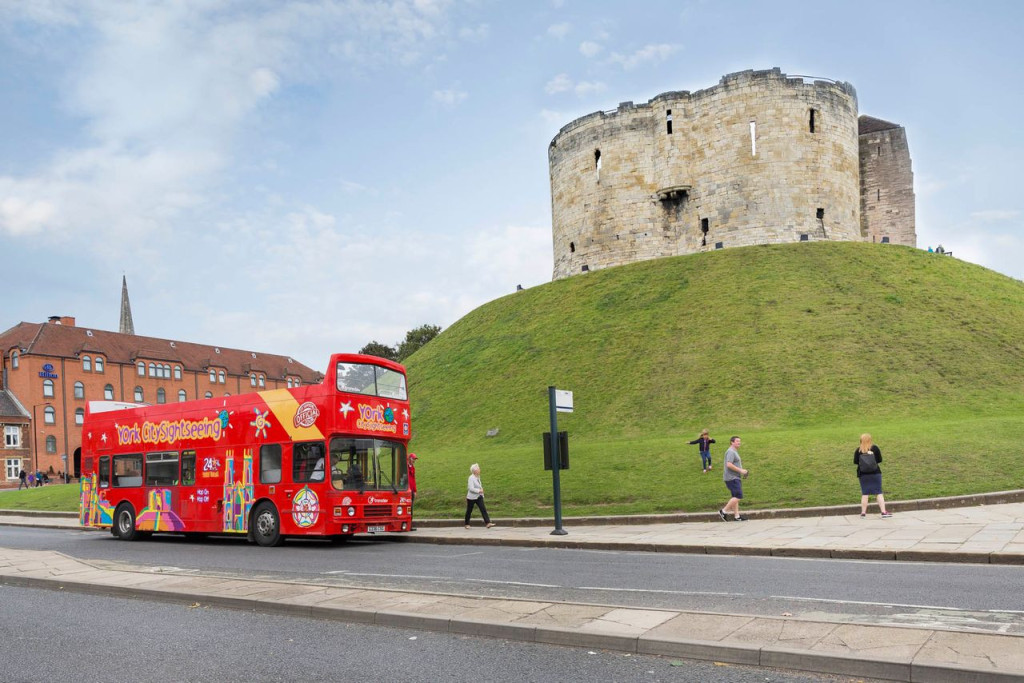 City Sightseeing York Hop-on Hop-off Bus Tour (City Sightseeing York Hop-on Hop-off Bus Tour - 24 Hours) - 2
