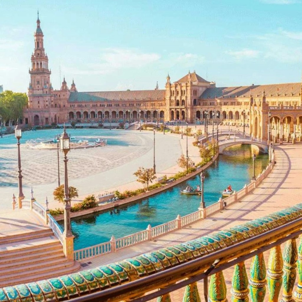CitySightseeing セビリア： 48時間ホップオン＆オフ（無料）バスツアー - 3