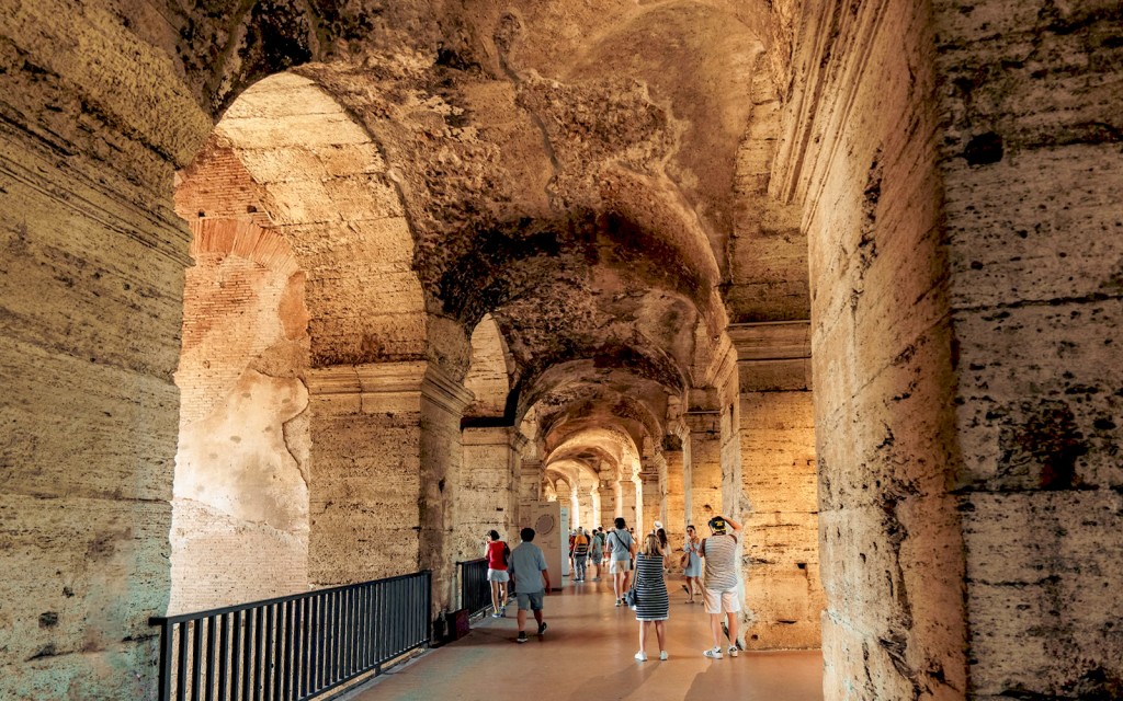 Colosseum, Palatine Hill & Roman Forum Guided Tour (Portuguese Guided Tour) - 2