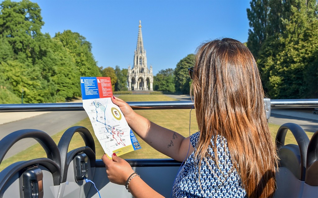 Kombi: Brüssel Hop-on Hop-off Bus Tour + Belgische Bierwelt Tickets (48-Hour Pass + Belgian Beer World) - 2
