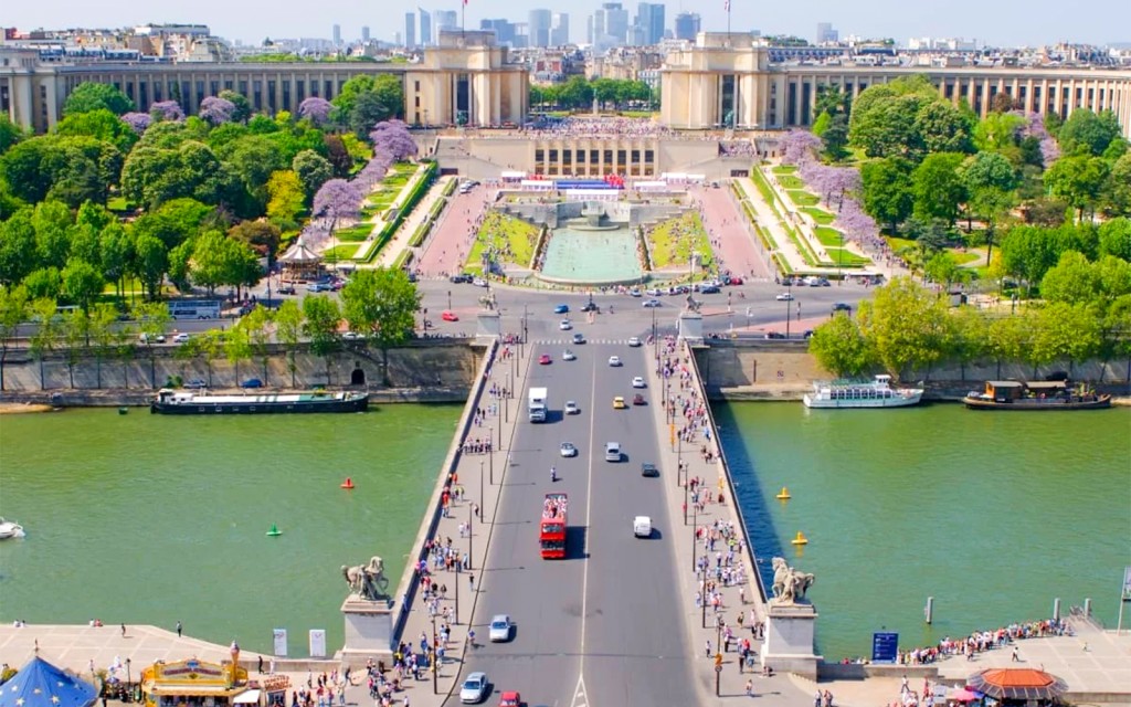 Combo: Eiffel Tower Guided Tour by Elevator with Seine River Cruise (Guided Tour of 2nd floor + Seine River Cruise) - 3