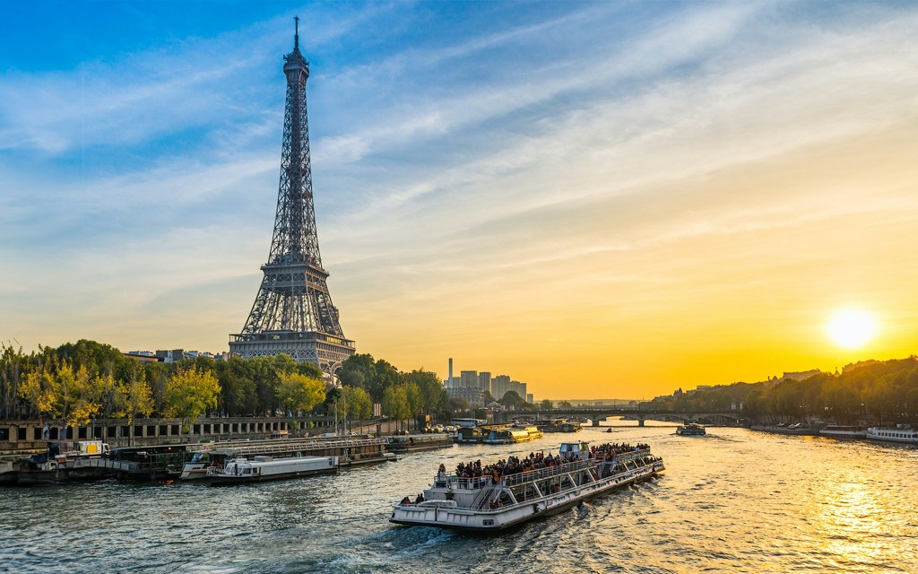 Combo: Eiffel Tower Guided Tour by Elevator with Seine River Cruise (Guided Tour to Summit + Seine River Cruise) - 2