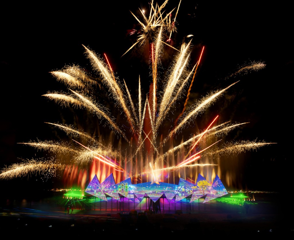 COMBO: Wings of Time Fireworks Symphony + Singapore Cable Car Tickets (COMBO: Wings of Time Fireworks Symphony Standard Seat (Open Dated) + Singapore Cable Car (Round Trip on Mount Faber Line)) - 1