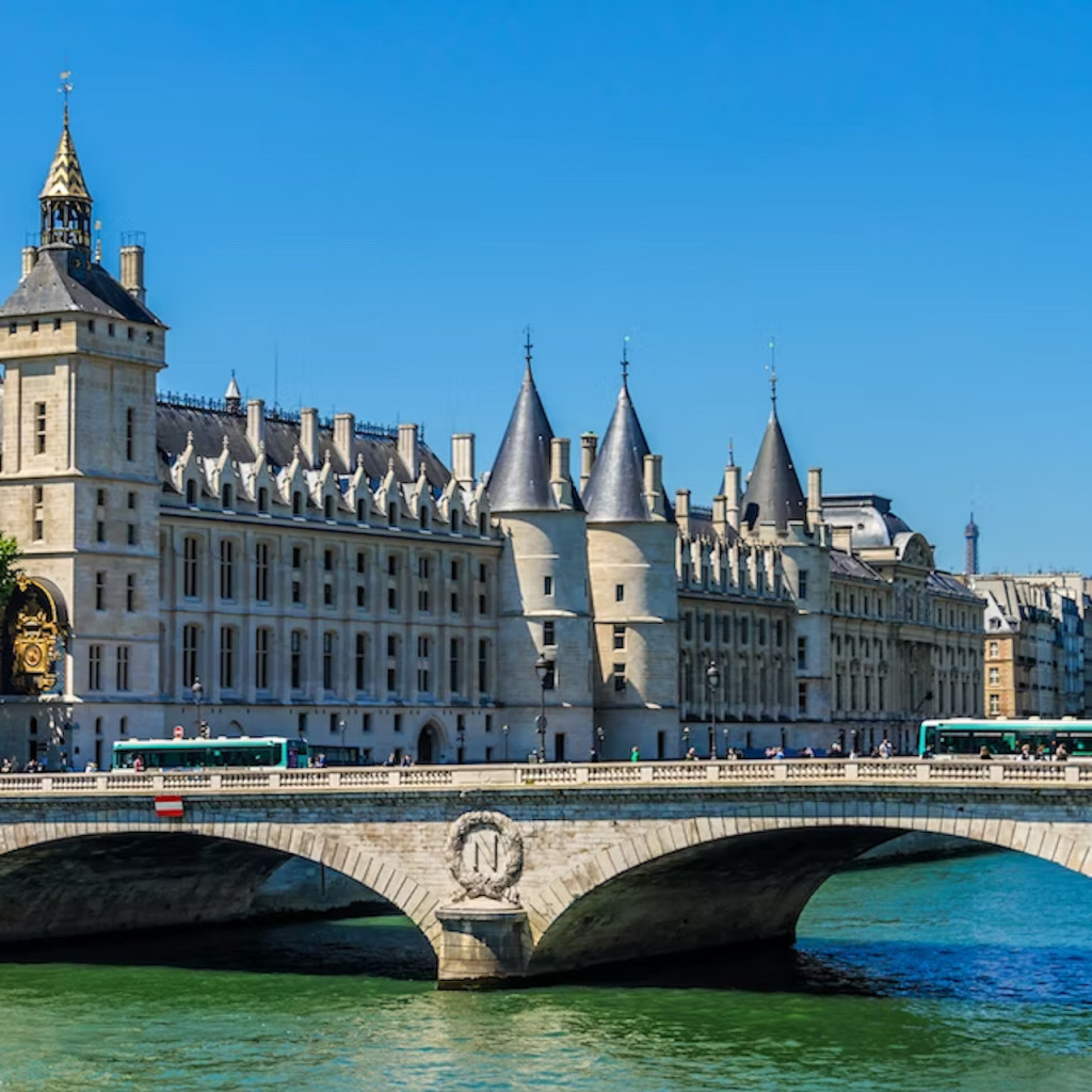 Conciergerie: Priority Entrance (Conciergerie: Priority Entrance Ticket) - 3