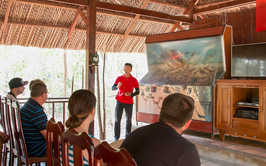Cu Chi Tunnels & Mekong Delta Ganztägige Tour
(Shared Group Tour (1-22 Guests)) - 3