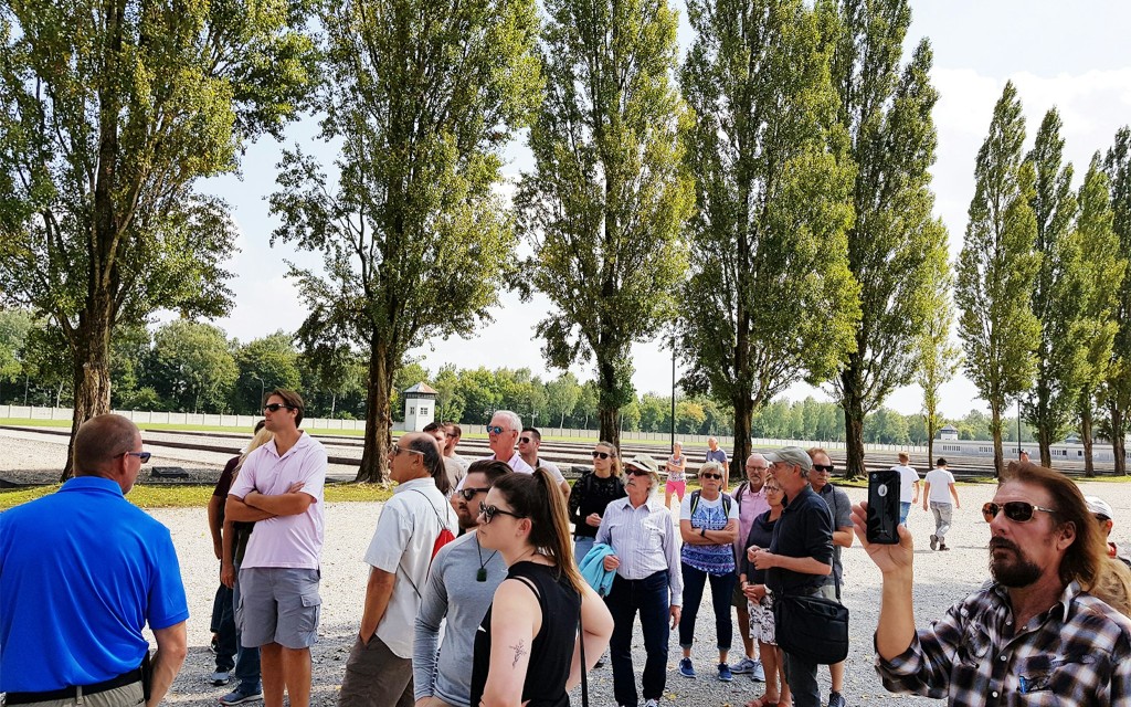 Tour pelo Memorial do Campo de Concentração de Dachau (English Guided Tour) - 1