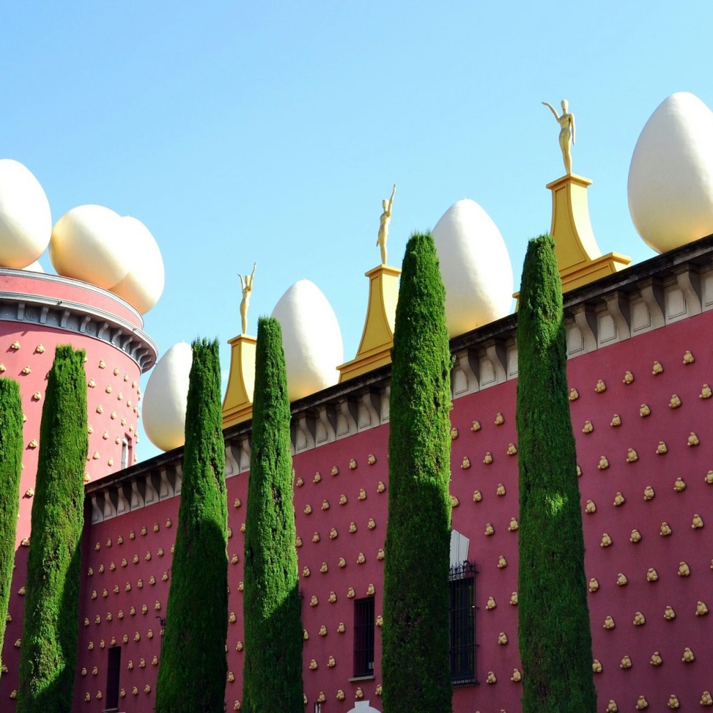 Dalí Theatre-Museum & Figueres: Entry Ticket + Guided Tour - 3