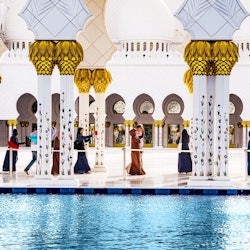 Excursion d'une journée depuis Dubaï : La Grande Mosquée Sheikh Zayed et Qasr Al Watan - 3