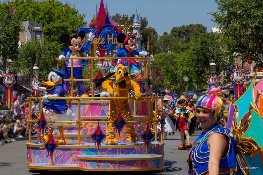 Entrada para Disneyland Park y Disney California Adventure Park (3 días Park Hopper con Lightning Lane Multi Pass) - 3