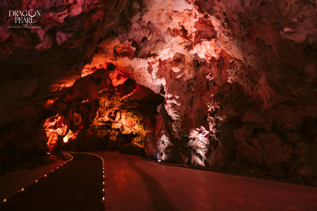 Dragon Pearl Cave Show and Dining Experience (Dragon Pearl Cave Show + Premium Dinner (6:00 PM)) - 3