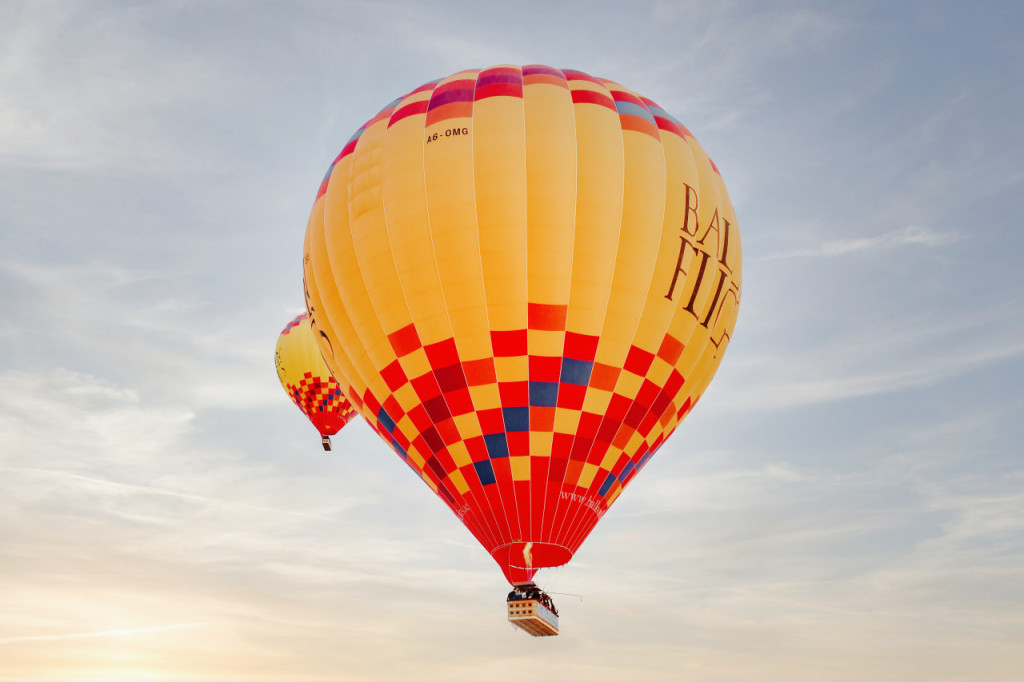 Dubai Hot Air Balloon Ride (Dubai Hot Air Balloon Ride with Breakfast) - 1