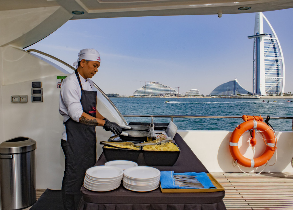 Dubai Marina Luxury Super Yacht Cruise (Dubai Marina Luxury Super Yacht - Nightfall Cruise) - 3
