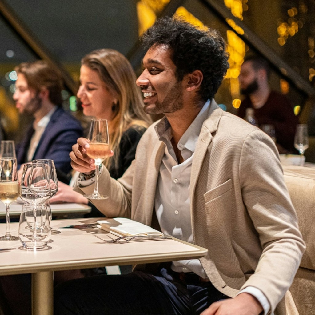 Eiffelturm: Abendessen im Madame Brasserie - 18h30 Dinner - 2