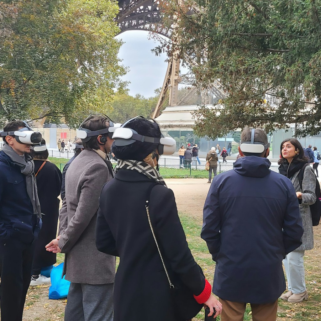 Eiffel Tower: Guided VR Experience - 3