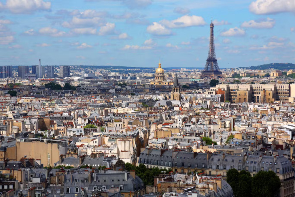 Eiffel Tower Reserved Access Tickets with Optional Summit (2nd Floor and Summit Access via Lift with Audio Guide) - 3
