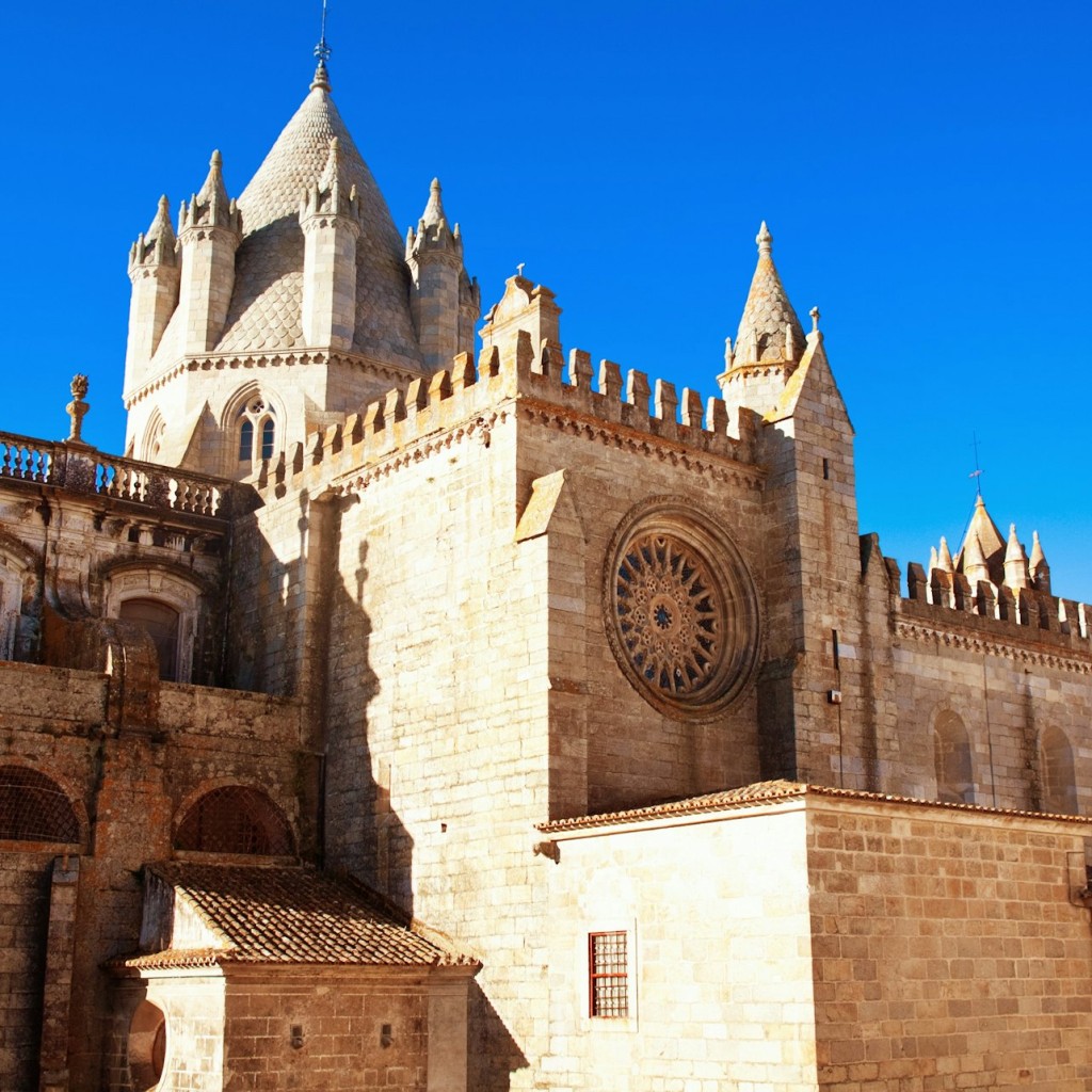 Evora: Guided City Tour + Wine Tasting - 3