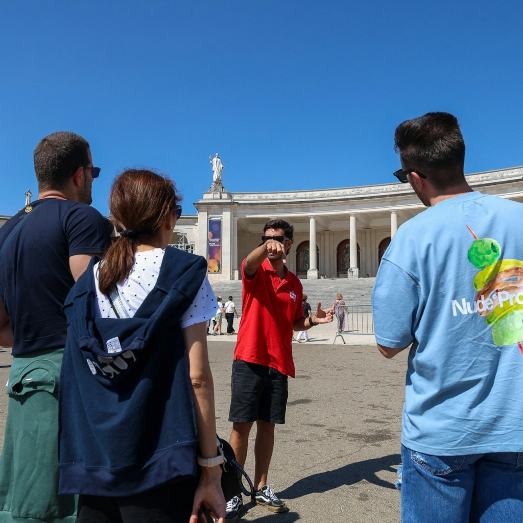 Fátima, Batalha, Nazaré & Óbidos: Day Trip from Lisbon - 3