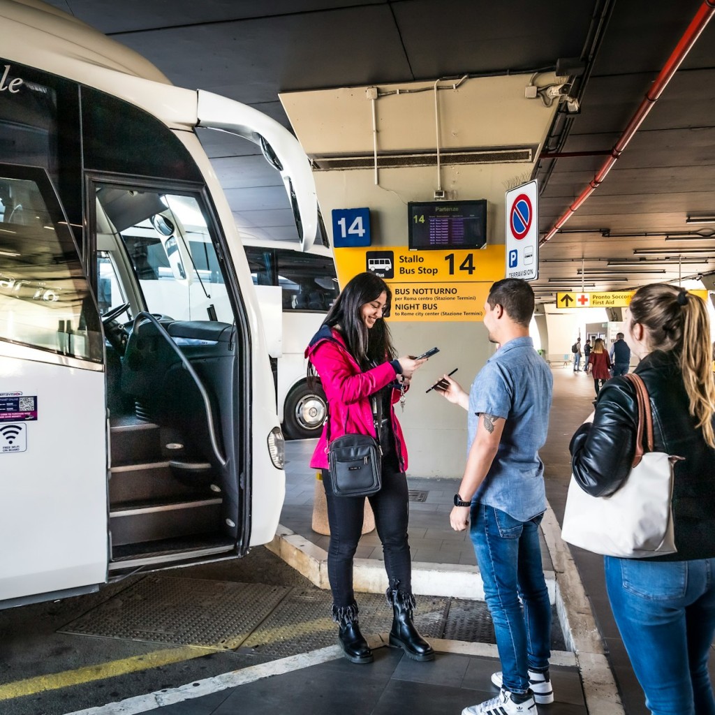 피우미치노 공항: 로마 테르미니에서 편도 버스 환승 - From Termini To Fiumicino - 2