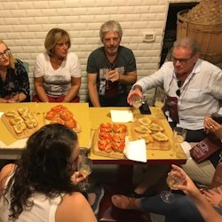 Florence: Sunset Wine Tasting + Guided Walking Tour - Italian Tour - 3