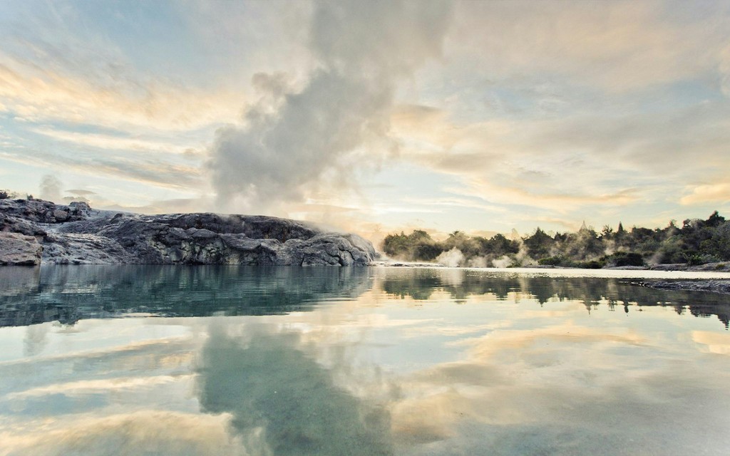 Von Auckland aus: Waitomo-Höhlen, Rotorua & Te Puia geführte Tour (General Admission) - 3