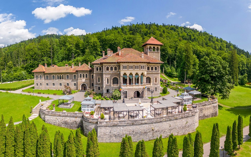From Bucharest: Peles Castle, Bran Castle & Cantacuzino Castle ('Wednesday Castle') Tour
(Multilingual Audio Guided Tour) - 3