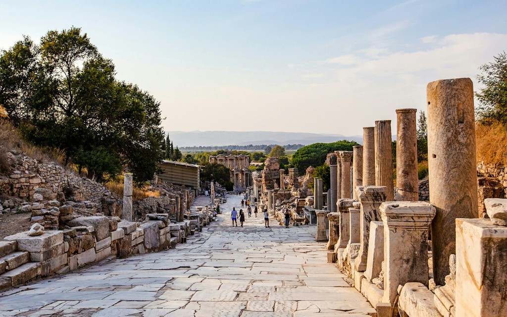  Ab Izmir: Ephesus geführte Tour mit Hin- und Rücktransfers (normal all year) - 1