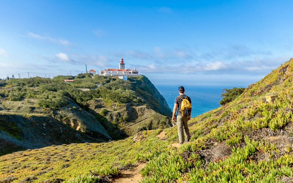 From Lisbon: Sintra, Pena Palace, Cabo da Roca, Cascais & Quinta de Regaleira Full-Day Trip  (Spanish Day Tour (No Entry Tickets)) - 2