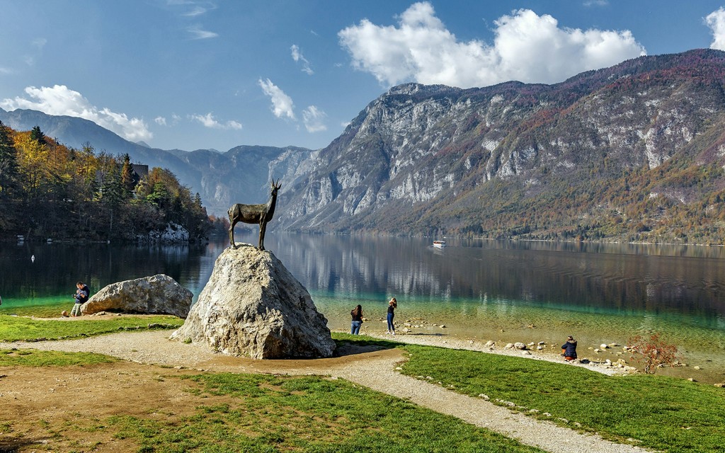 Ab Ljubljana: Bledsee und Bohinj Tour mit Savica Wasserfall
(Shared tour) - 1