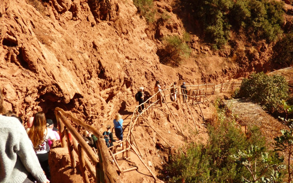 Depuis Marrakech : Randonnée guidée d'une journée aux cascades d'Ouzoud avec tour en bateau (Group Tour with Self-Guided Hike) - 2